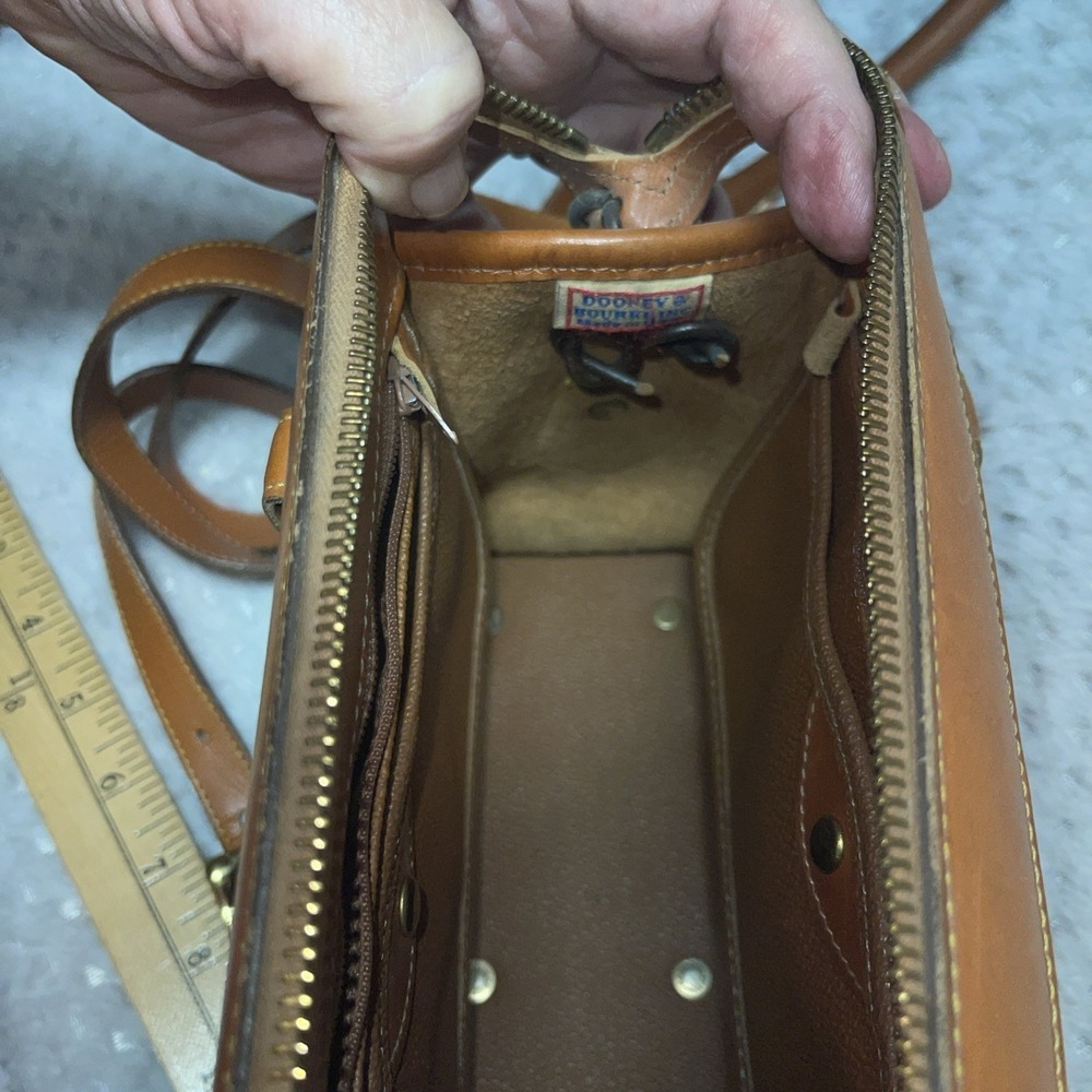 Vintage Dooney & Bourke Satchel Bag All Weather Leather British Tan - Picture 6 of 9
